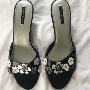 Bandolino black sandal with small heel size 11